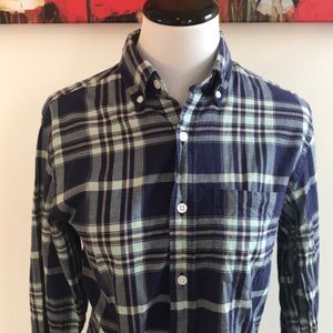 🎁3 for $20 Beautiful plaid J. Crew button down